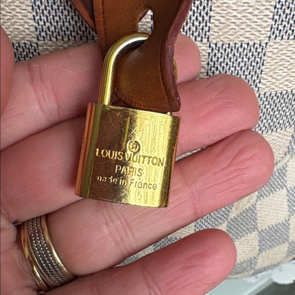 Louis Vuitton  Bag - Picture 6 of 16